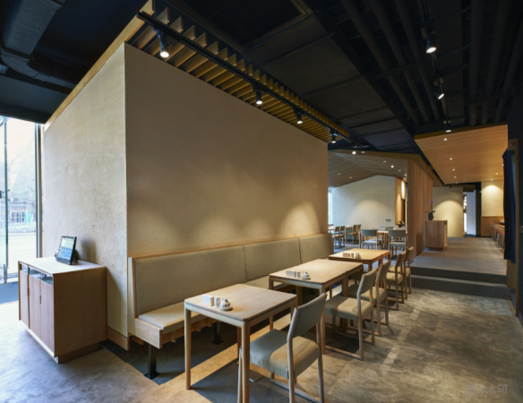 南昌150平店面裝修櫥窗的設計技巧有哪些